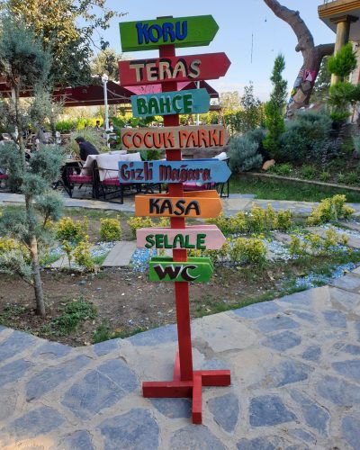 Kaldırım Tabelası